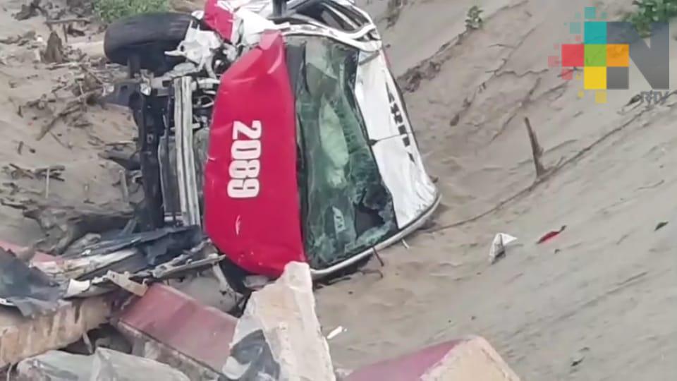 Taxista muere al chocar en malecón costero de Coatzacoalcos