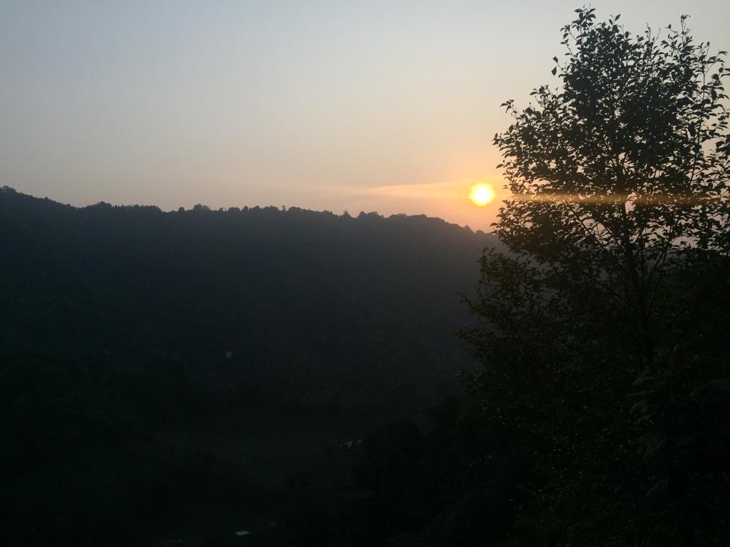 Amanecer en montañas de Coatepec