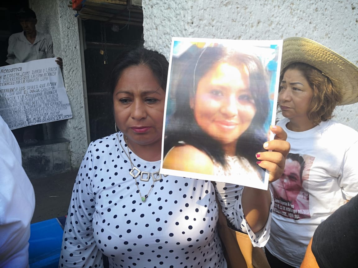 Madre de Tatahuicapan exige sentencia para asesinos de su hija