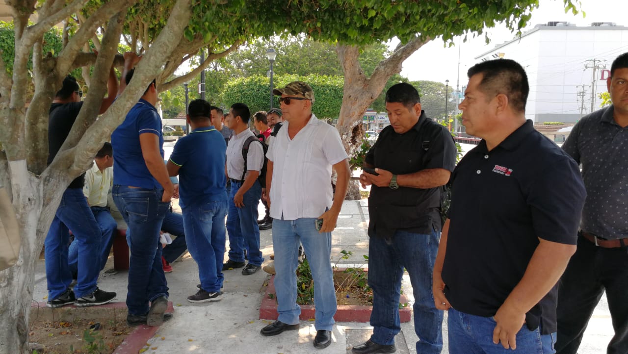 En Coatzacoalcos, policías municipales en activo piden conocer su situación laboral