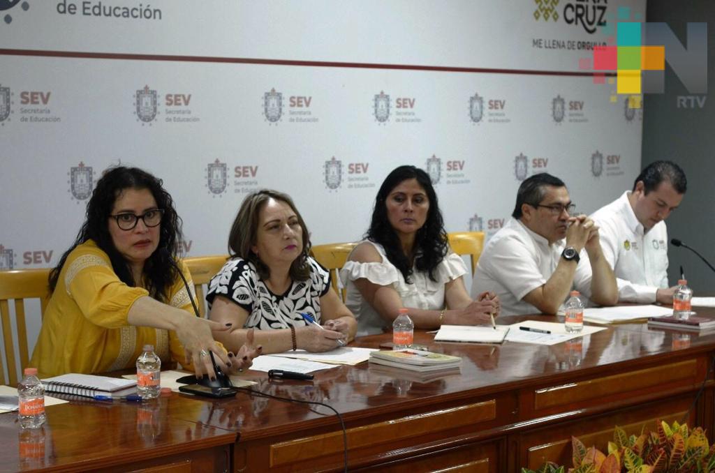 Implementa SEV acciones para disminuir violencia y adicciones en escuelas