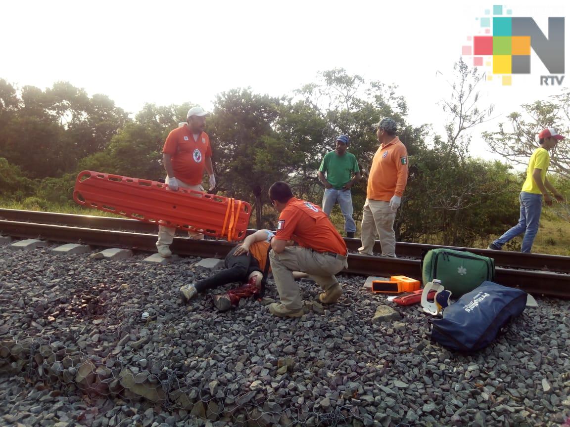 Un migrante muerto y dos heridos al ser arrojados de tren en movimiento
