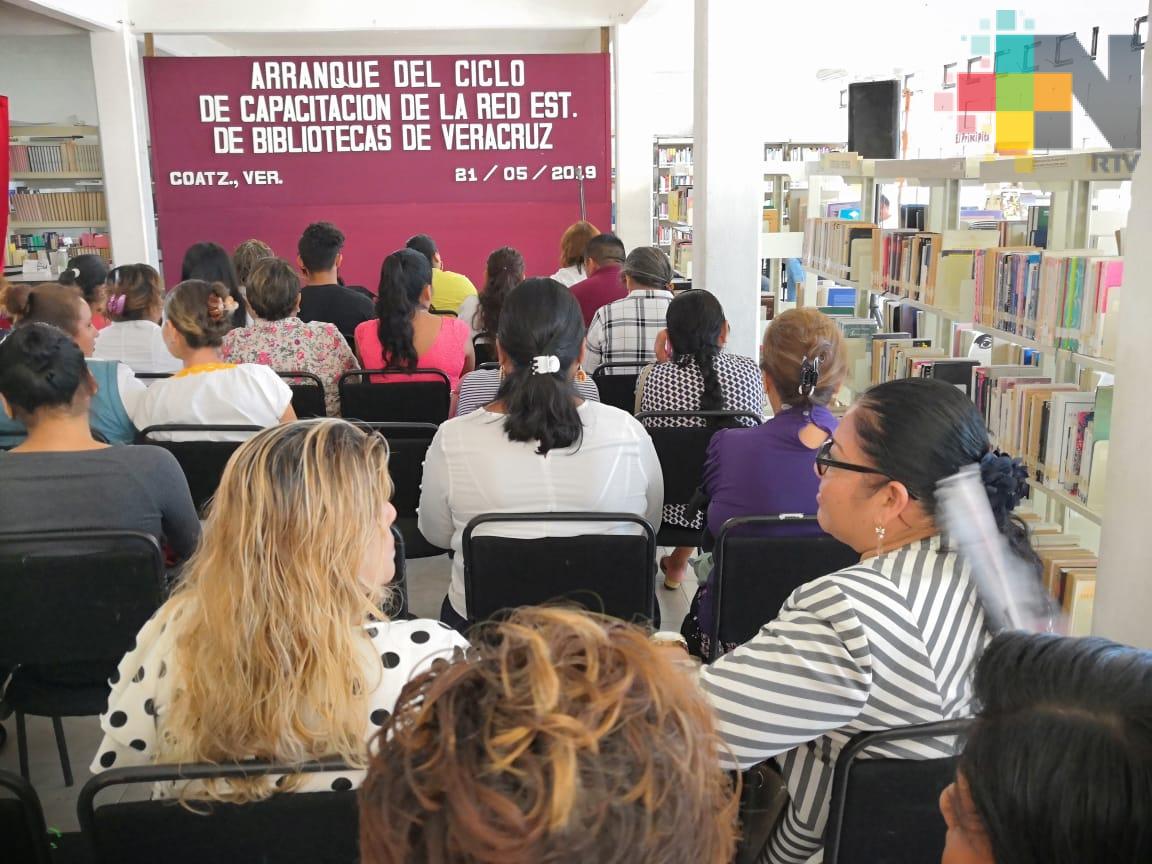 Capacitan a bibliotecarios de la zona sur de Veracruz