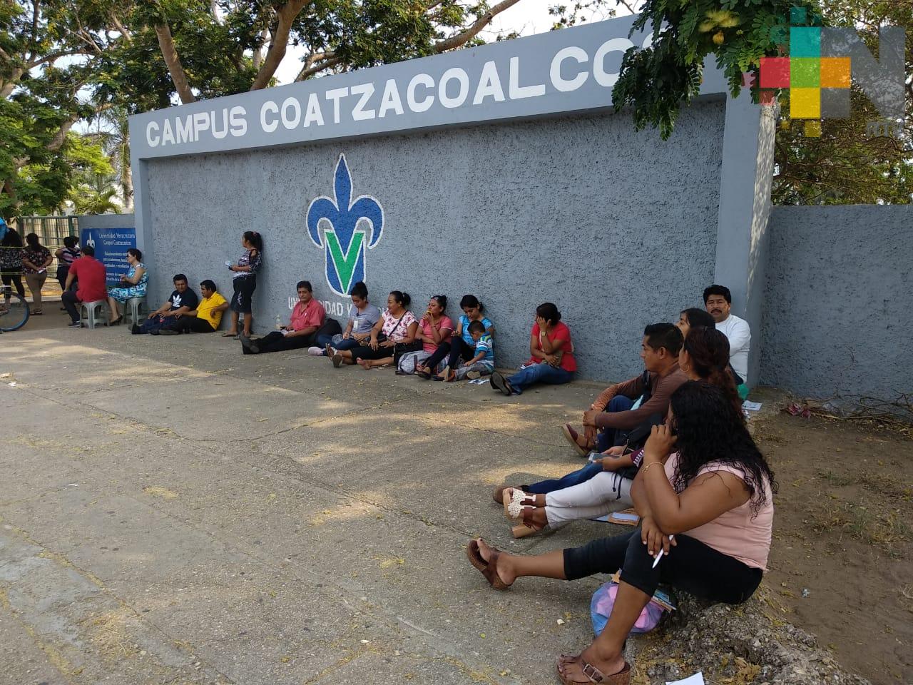 5 mil aspirantes a ingresar a la UV presentaron examen en el sur