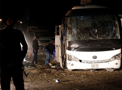 Explosión de autobús cerca de pirámides de Giza deja 17 heridos