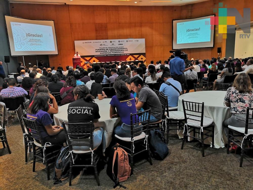 Capacitan a prestadores de servicios turísticos del sur de Veracruz