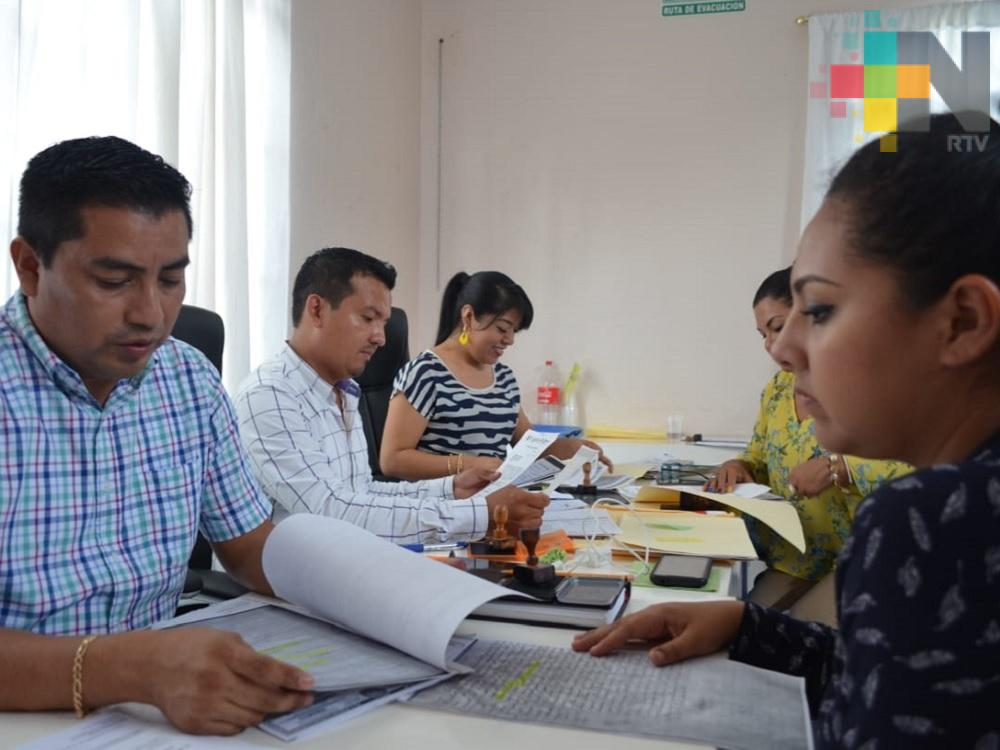 Oficinas del Registro Civil de la región Tuxpan trabajan en mejorar el servicio