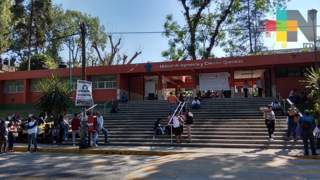 Solo hay espacio para poco más de 16 mil aspirantes a ingresar a la UV