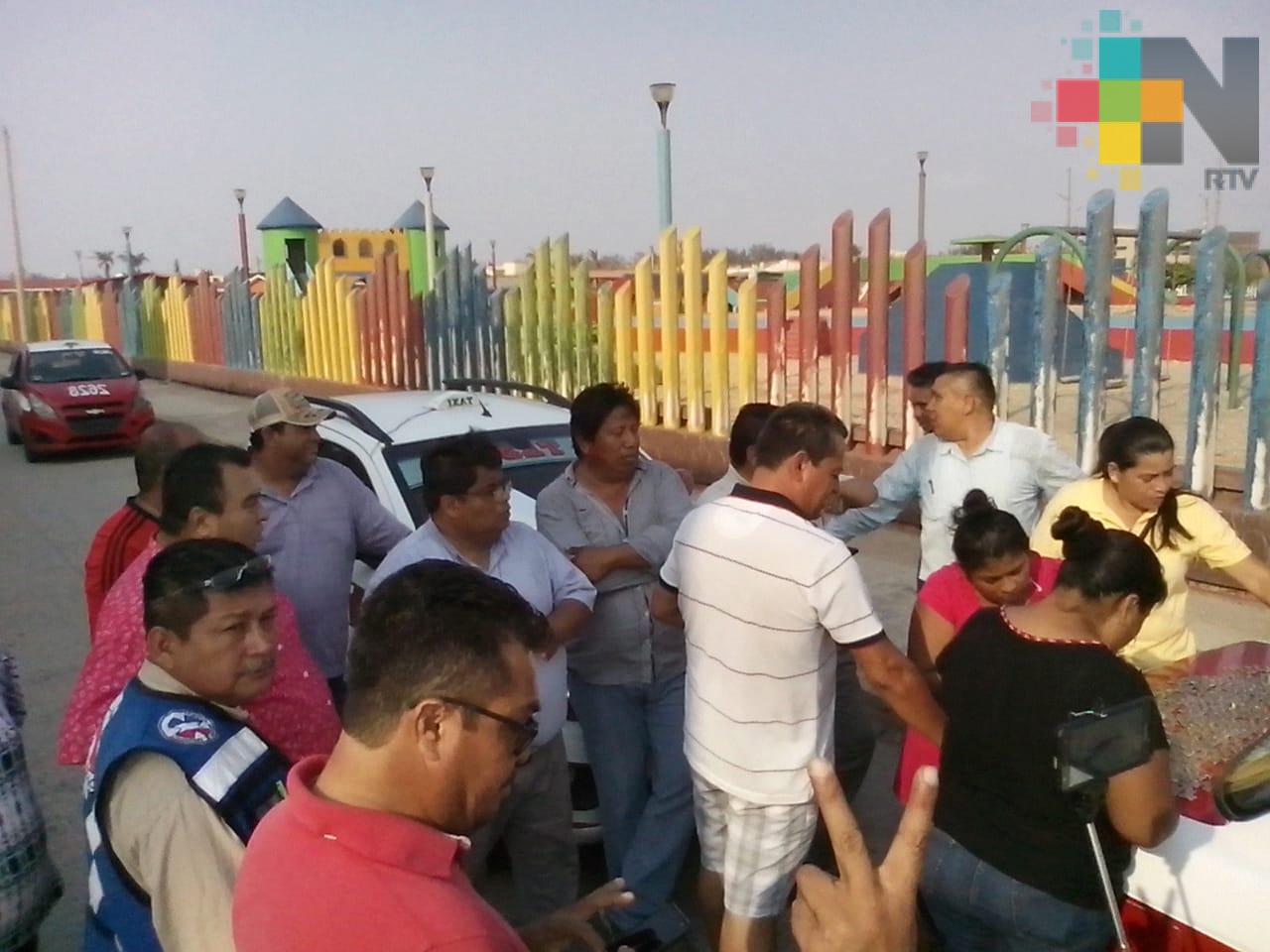 Taxistas realizan colecta para funeral de su compañera