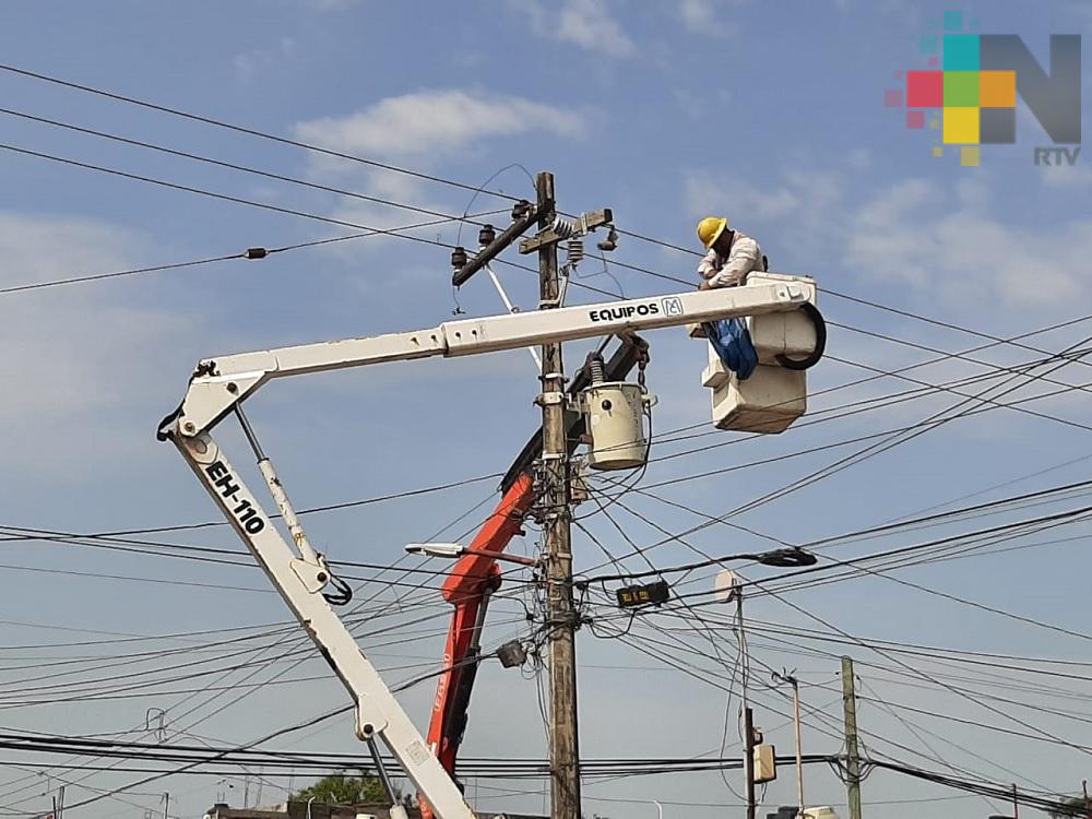 De inmediato restableció la CFE en seis estados, el 96 por ciento del suministro eléctrico afectado por «Cristobal»
