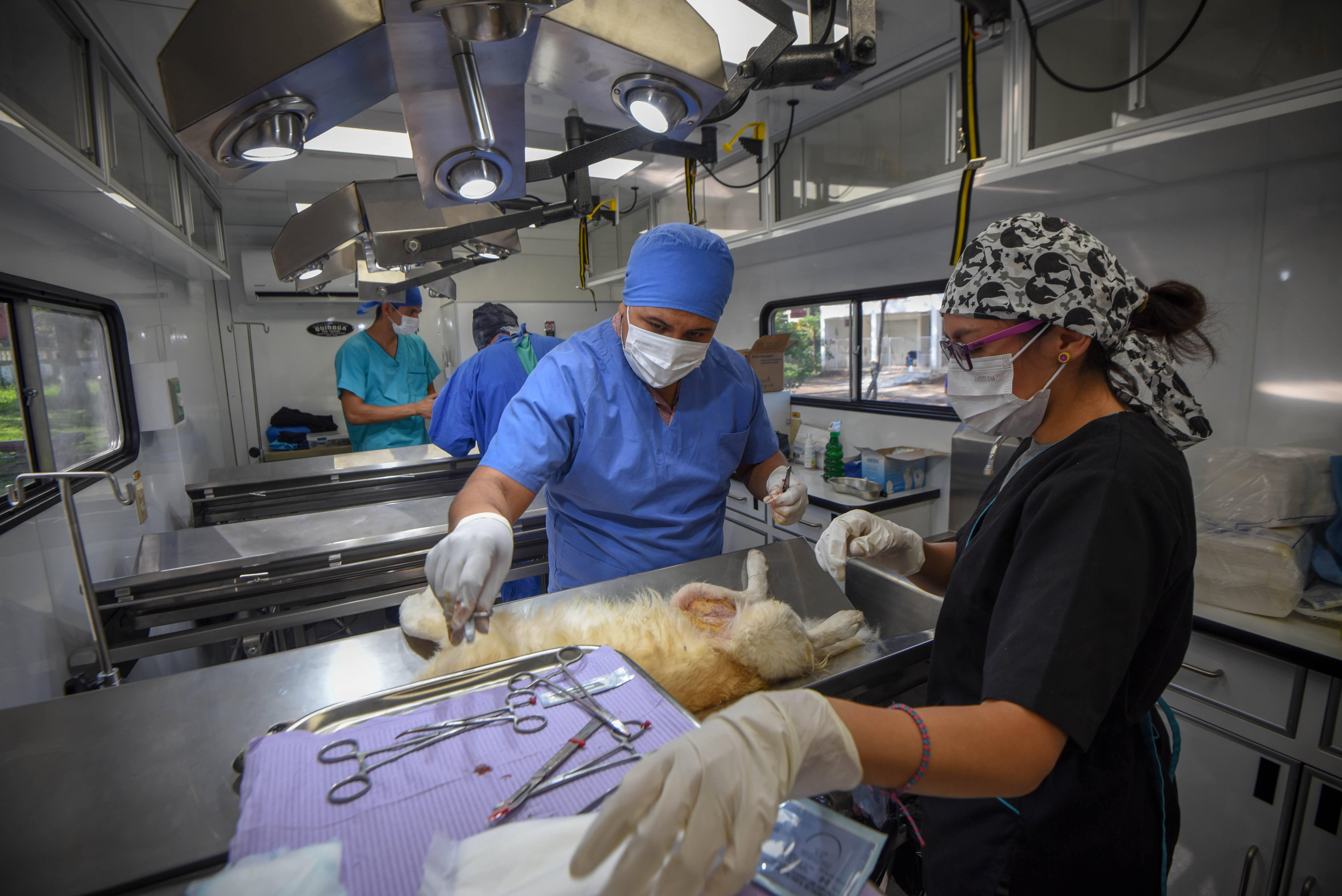 Se inaugura quirófano móvil en la congregación 6 de Enero