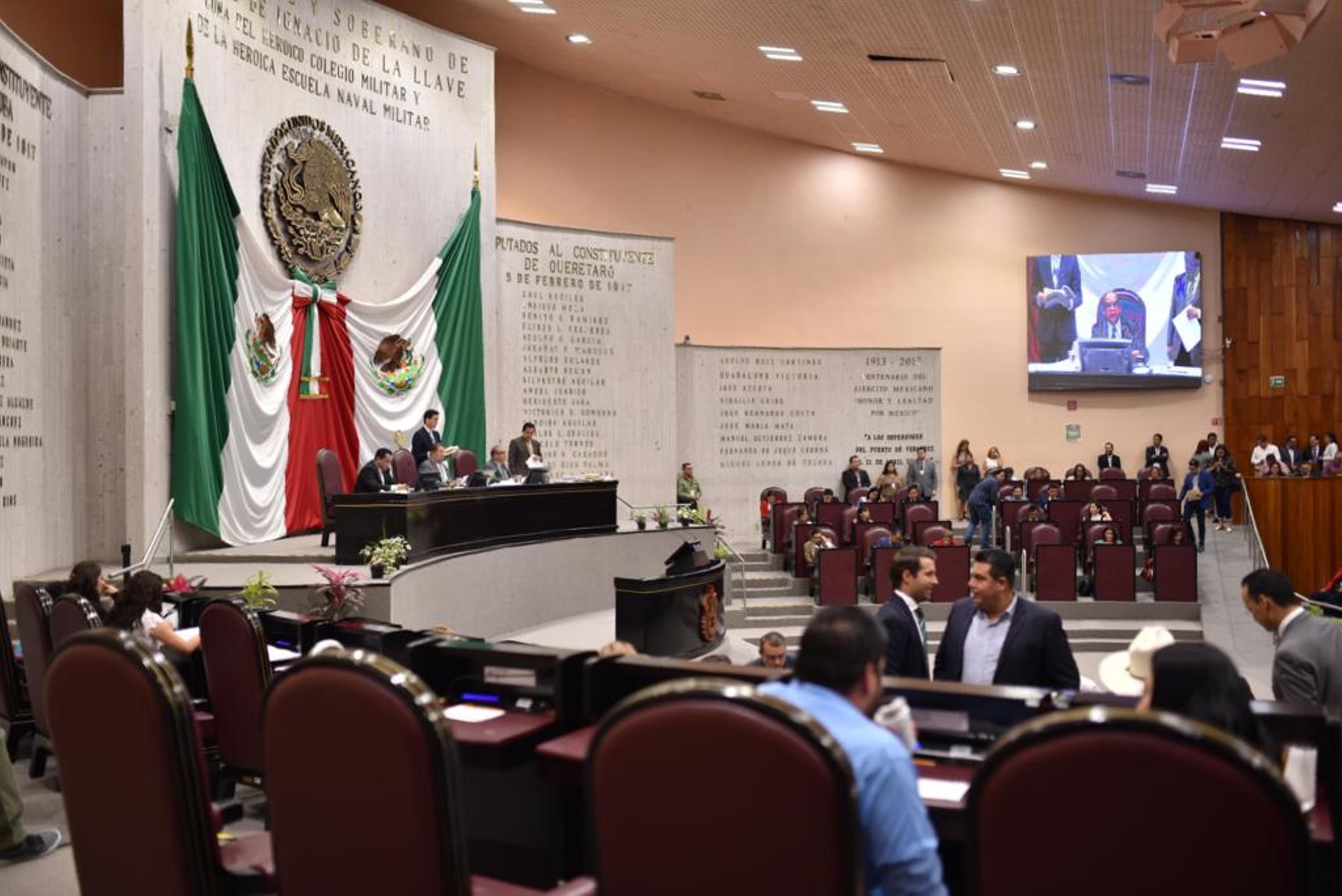 Reforman Ley de Educación, docentes reportarán casos de maltrato infantil