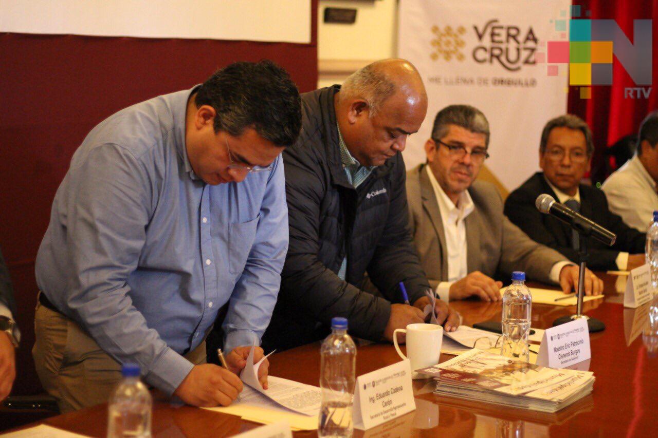 Firma de convenios de colaboración marcan un antes y un después en la manera de hacer crecer al estado: Eric Cisneros