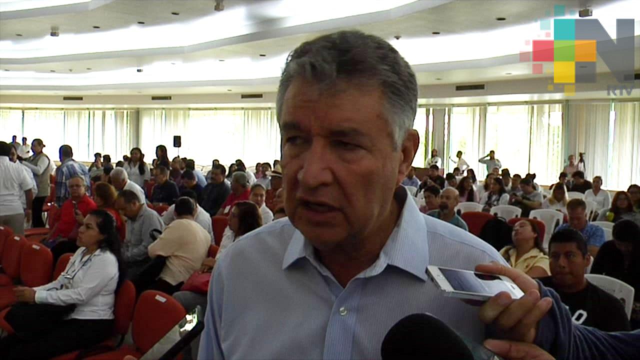 Grupo de empresarios de Coatzacoalcos reclama a Pemex pago de deuda