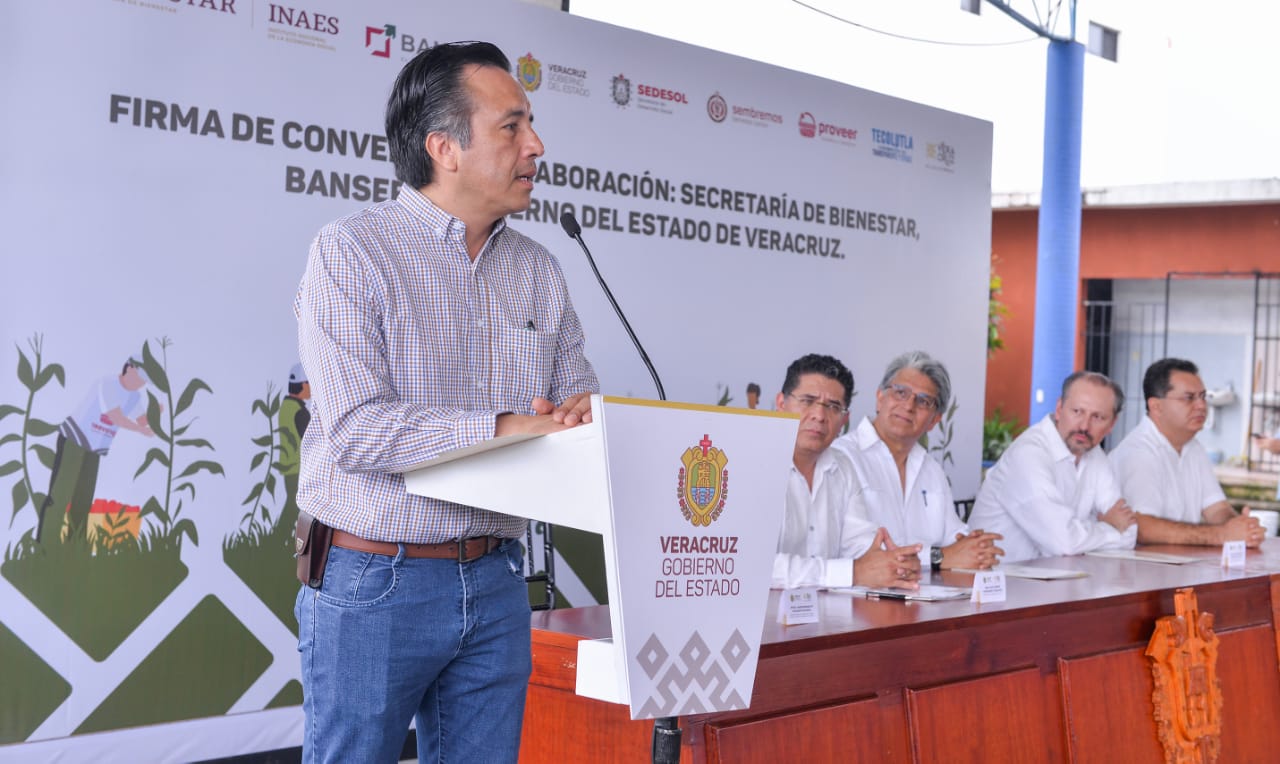 Firman Gobierno de Veracruz, INAES y BANSEFI convenio para reactivar economía local
