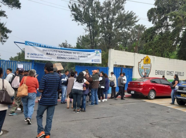 Inician elecciones presidenciales en Guatemala