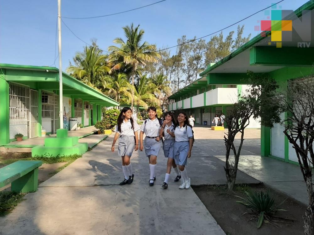Veracruz podría regresar a clases presenciales para el siguiente ciclo escolar