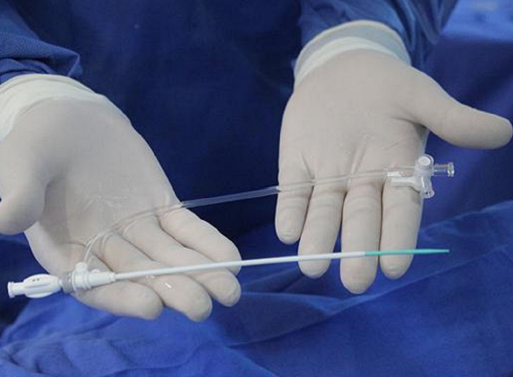 Médicos del IMSS tratan a pacientes con enfermedades del corazón a través de la vía radial por la muñeca