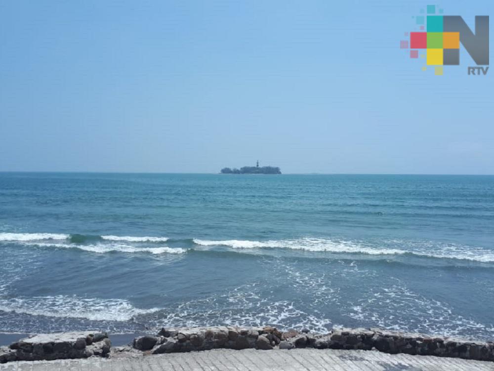 Suspende Ayuntamiento de Boca del Río actividades comerciales en sus playas