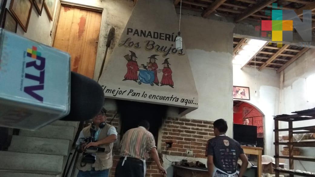 Pan de muerto y mole se pueden encontrar en el Pueblo Mágico de Xico