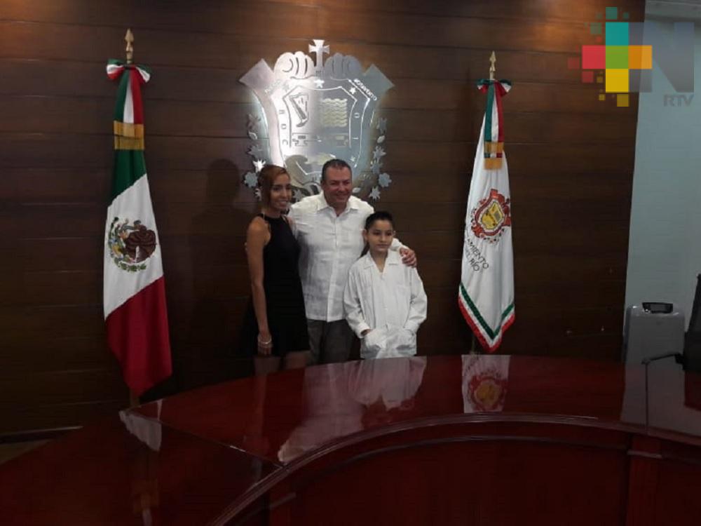 Por un día, hay alcaldesa juvenil y presidente infantil en Boca del Río