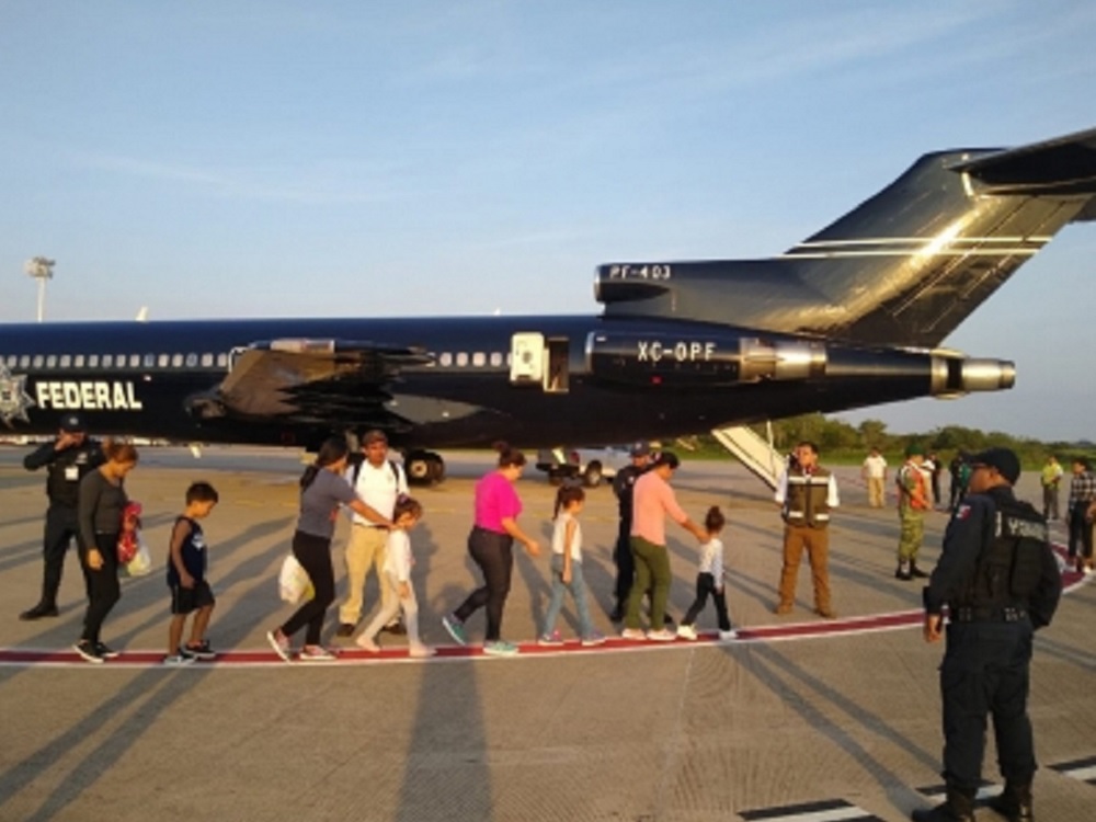 Repatría México a otros 106 hondureños desde Tabasco