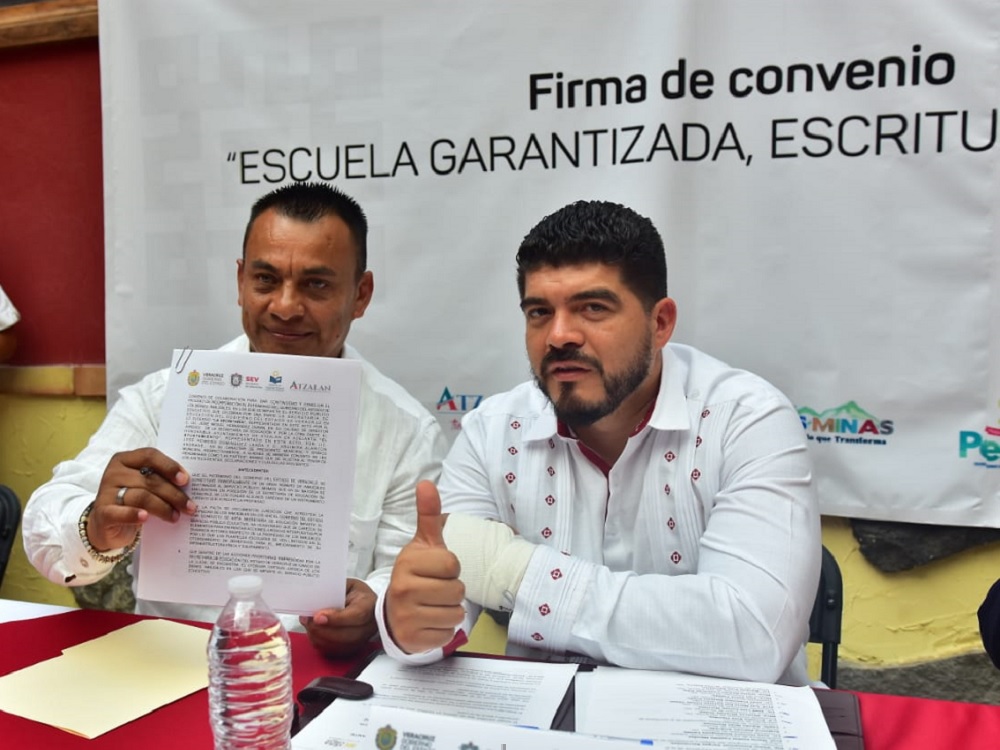 Se suman seis ayuntamientos a programa de escrituración de la SEV