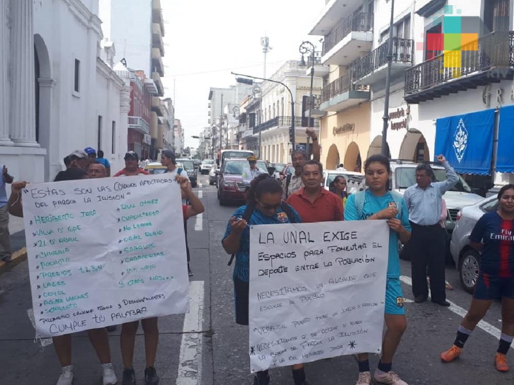 Vecinos exigen al municipio de Veracruz les devuelvan parque La Ilusión