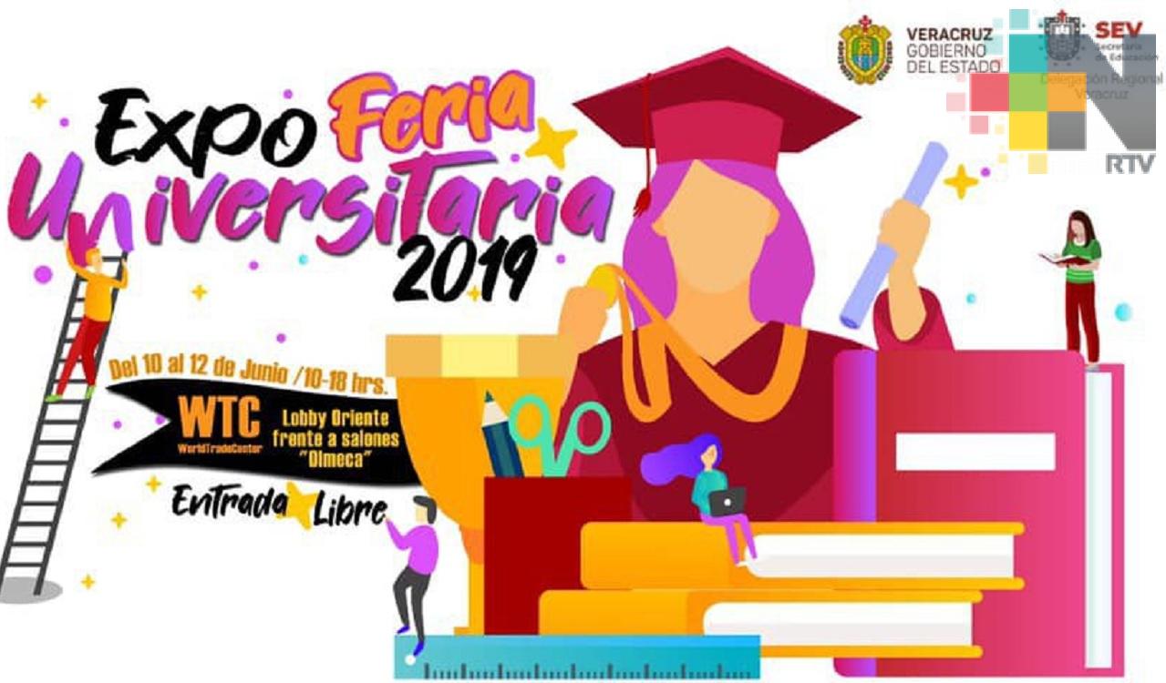 WTC de Boca del Río sede de la «Expo Feria Universitaria»