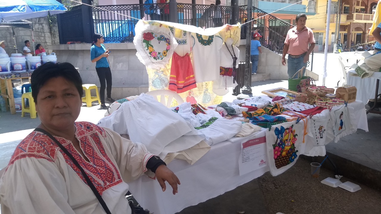 Artesanías en la comunidad indígena de Colatlán