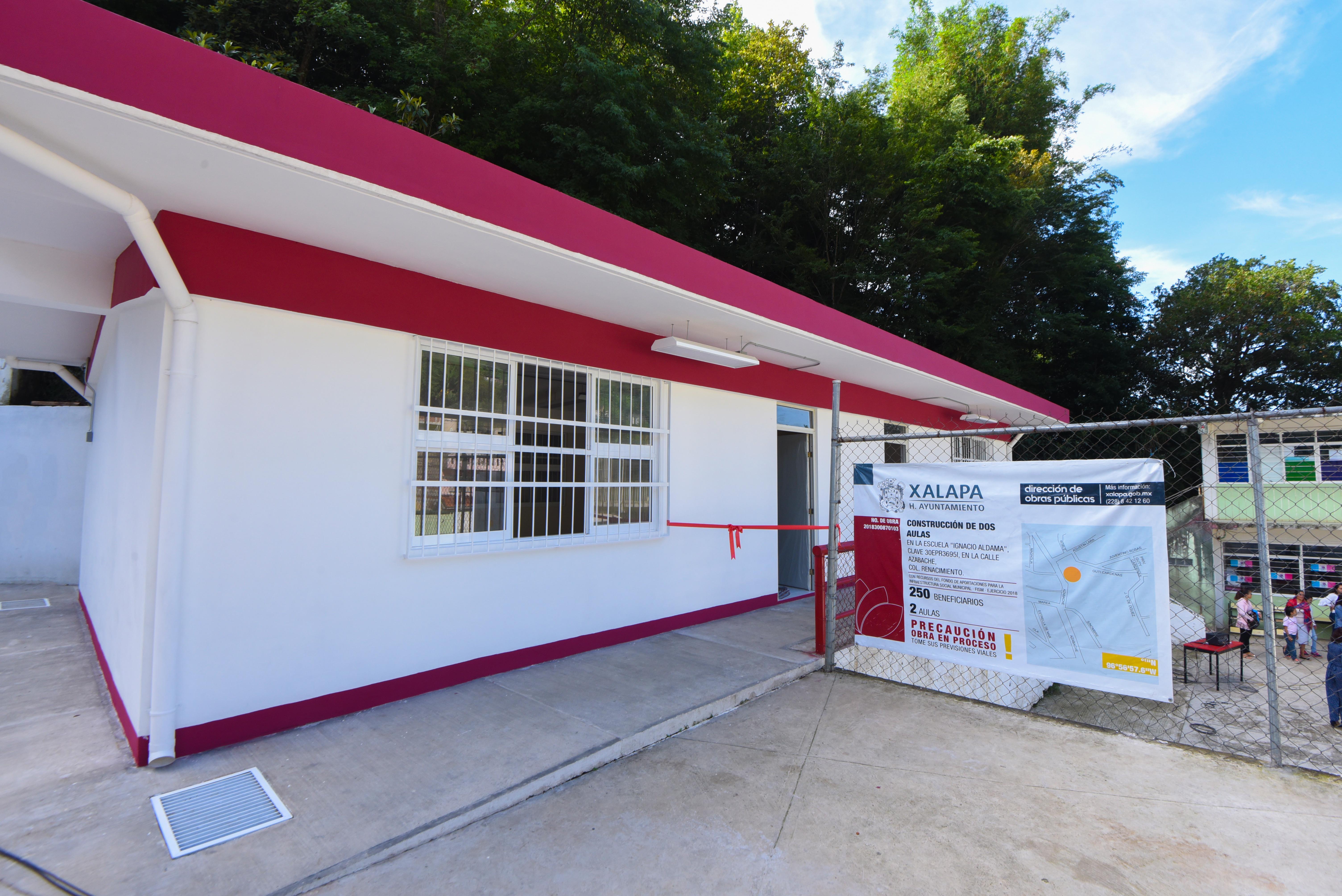 Inauguran aulas en primaria de la colonia Renacimiento, en Xalapa
