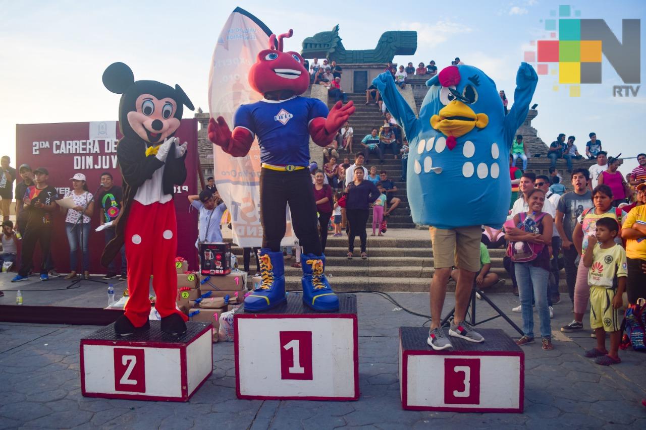 Celebran en Coatzacoalcos la segunda Carrera de Botargas