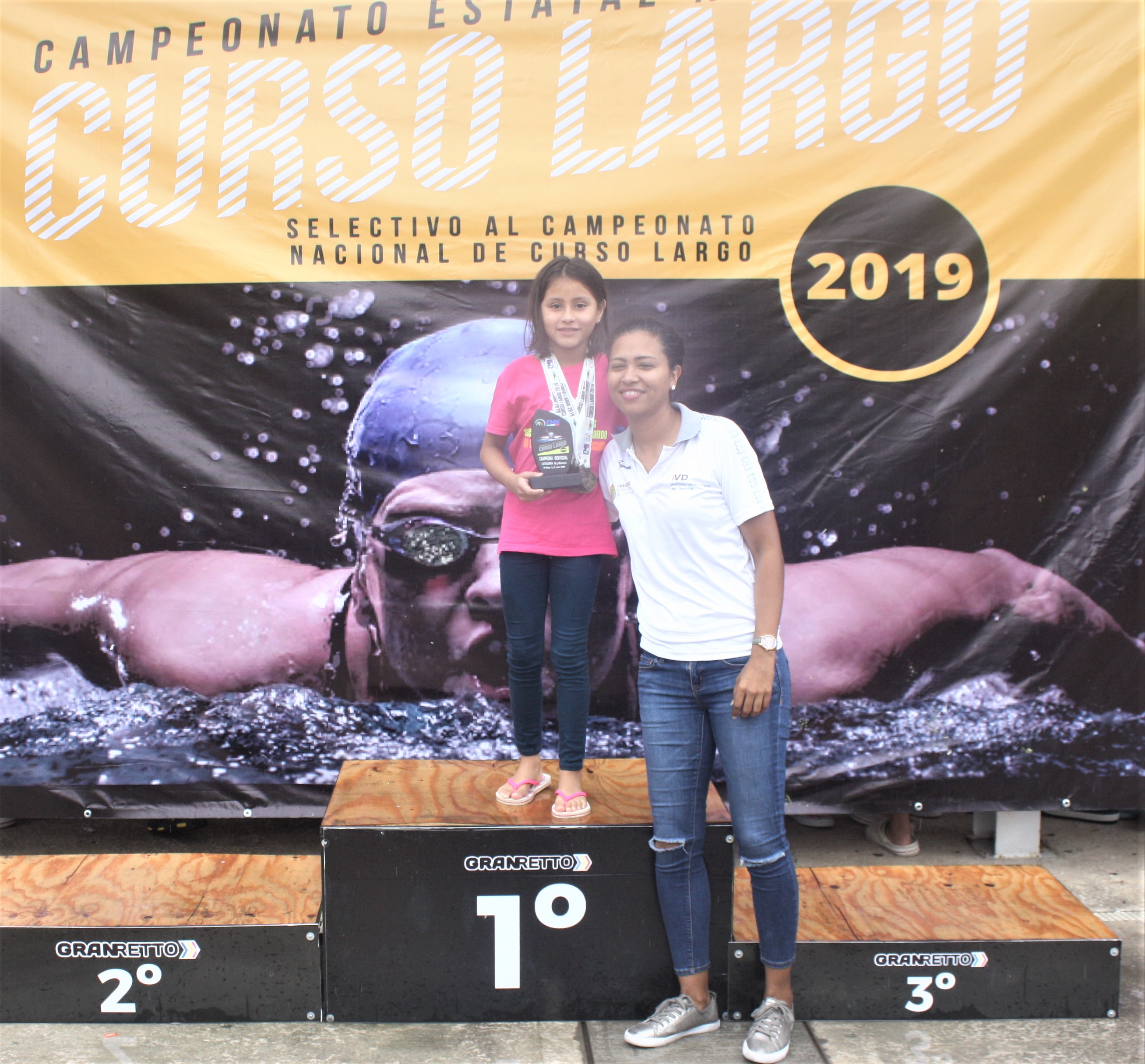 Katherine Garduza promesa de la natación veracruzana