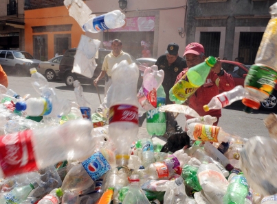 «No todos los plásticos se pueden reciclar»: Greenpeace