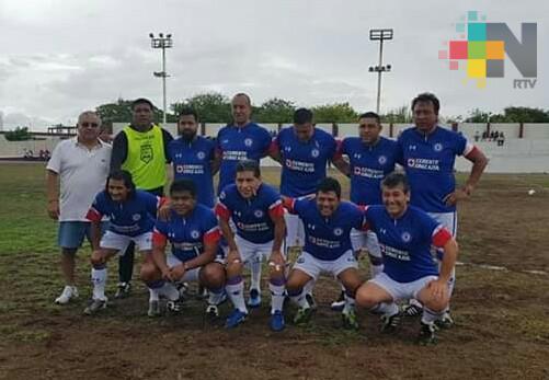Cruz Azul derrotó al América en duelo de Leyendas