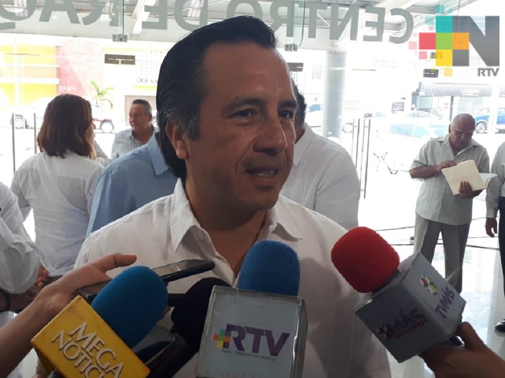Gobernador exhorta a alcalde de Veracruz entregue mandos policíacos al estado