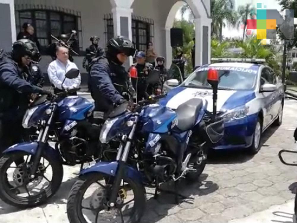 Cabildo de Fortín entrega a SSP vehículos para patrullaje