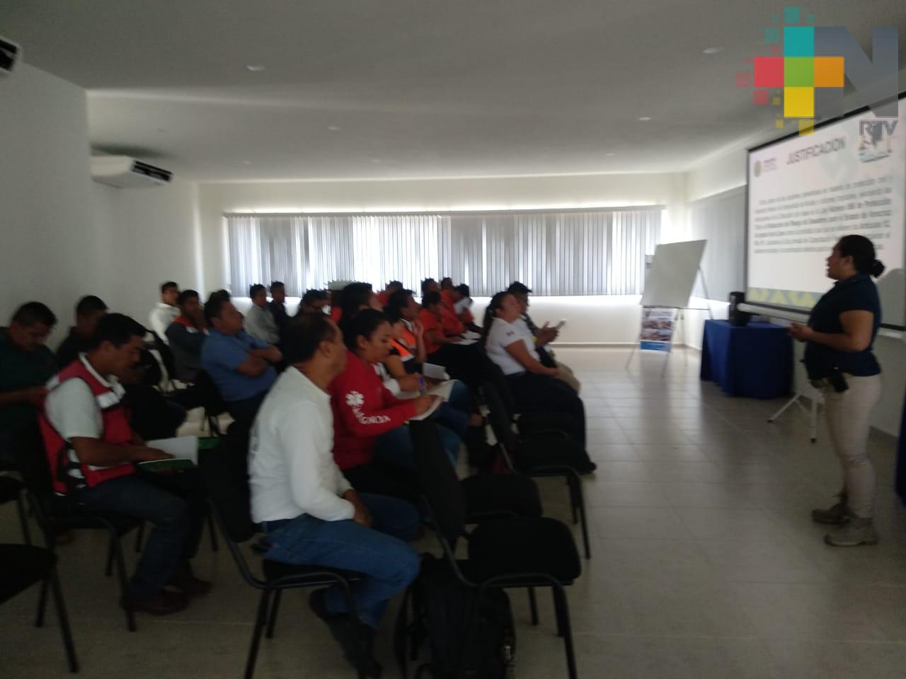 Capacitan a Unidades Municipales de Protección Civil del sur de Veracruz