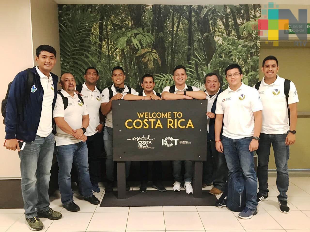 Realizan estancia de investigación docentes de FEFUV en Costa Rica