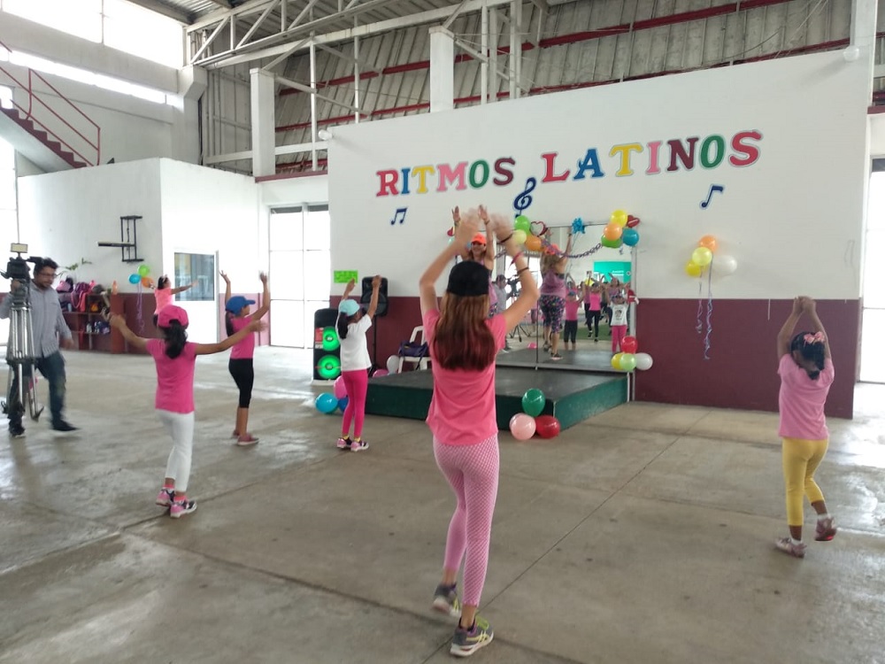 Adulta mayor recomienda el baile para fortalecer la salud