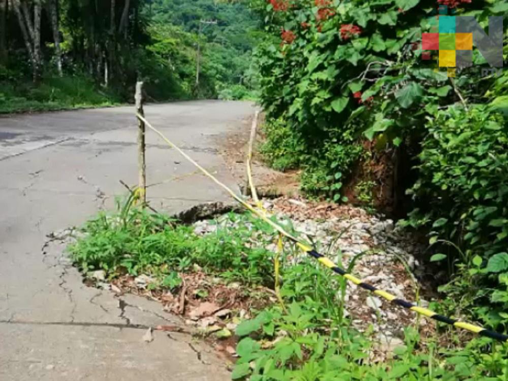 Habitantes de la sierra de Zongolica preocupados por el mal estado de carreteras