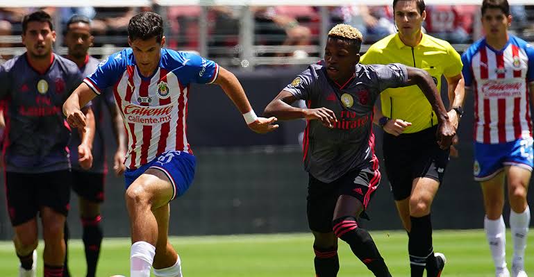 Chivas cae goleado a manos del Benfica