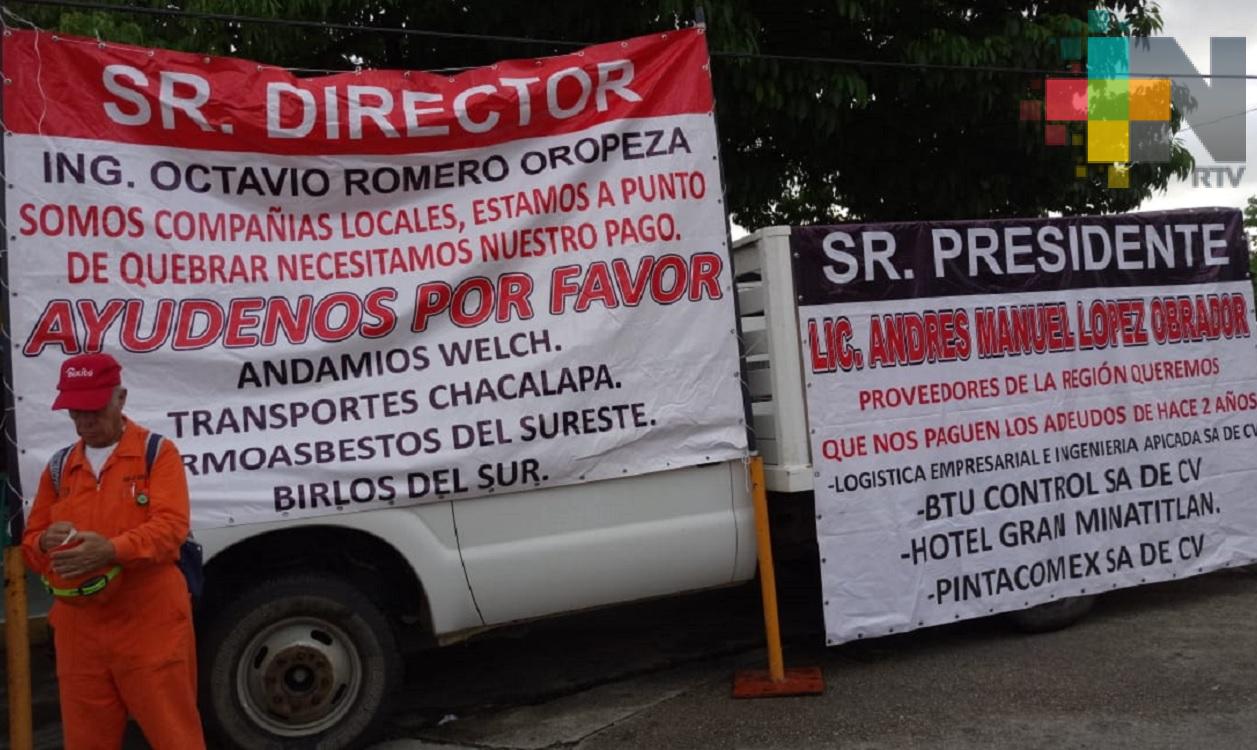 Empresas contratistas demandan pago por actividades realizadas para Pemex