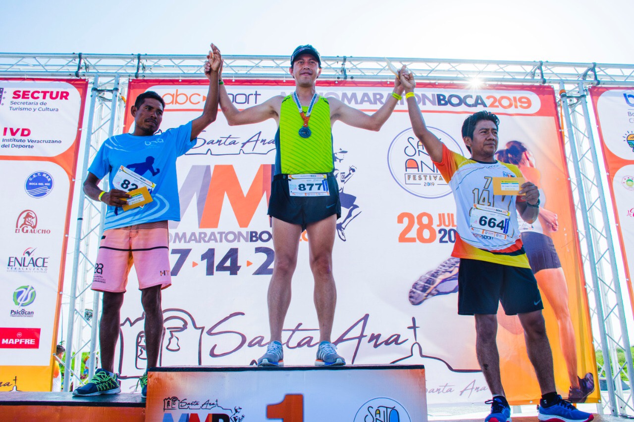 Lorena Acosta y Ramiro Herrera, campeones del Medio Maratón Boca