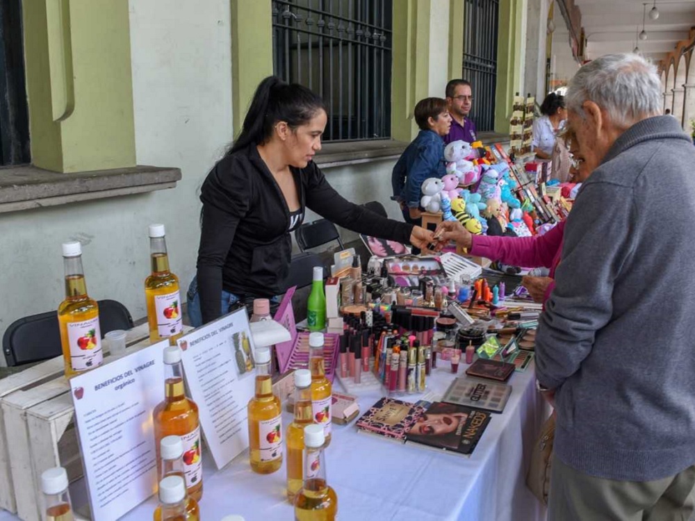 Mercado Xalapa Consume lo Nuestro, en Palacio Municipal