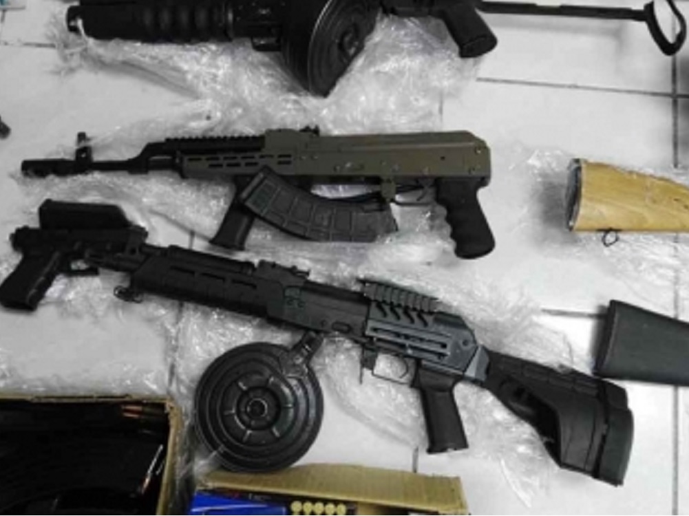 Neozelandeses entregan armas tras masacre en mezquitas