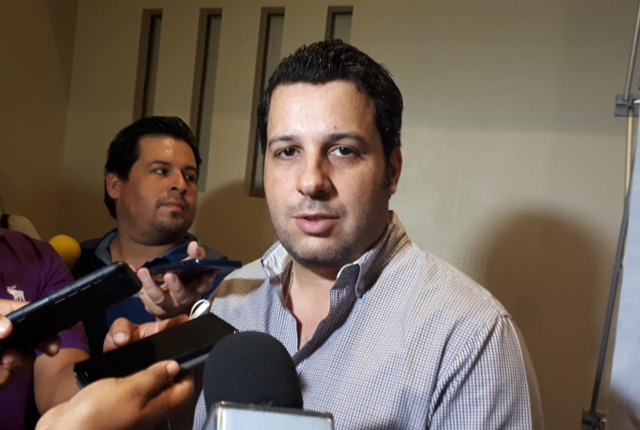 Nueva reglamentación del SAT, afectaría a cerca de 10 mil meseros de la zona conurbada