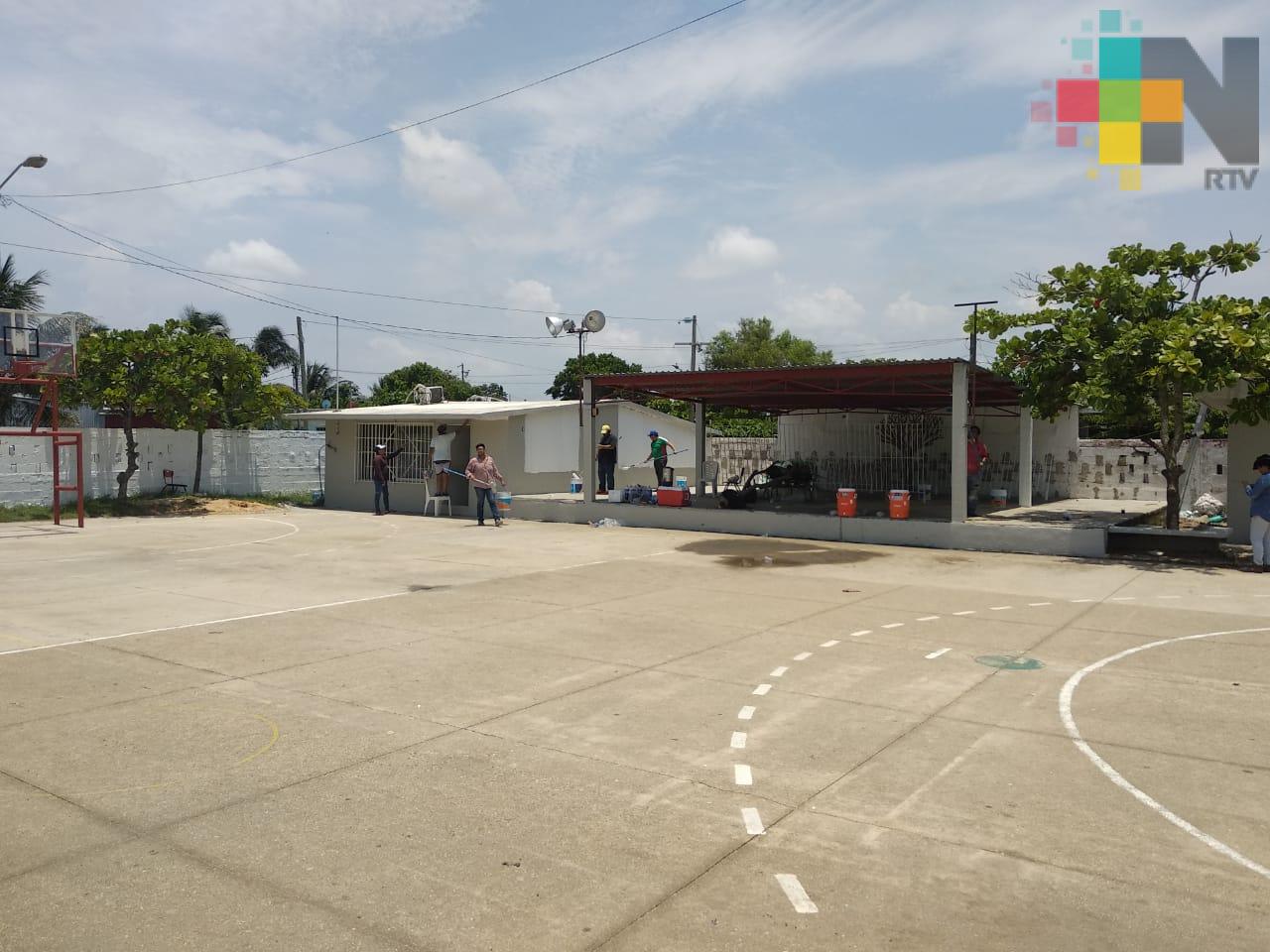Urgen rehabilitación de escuelas en Tuxpan