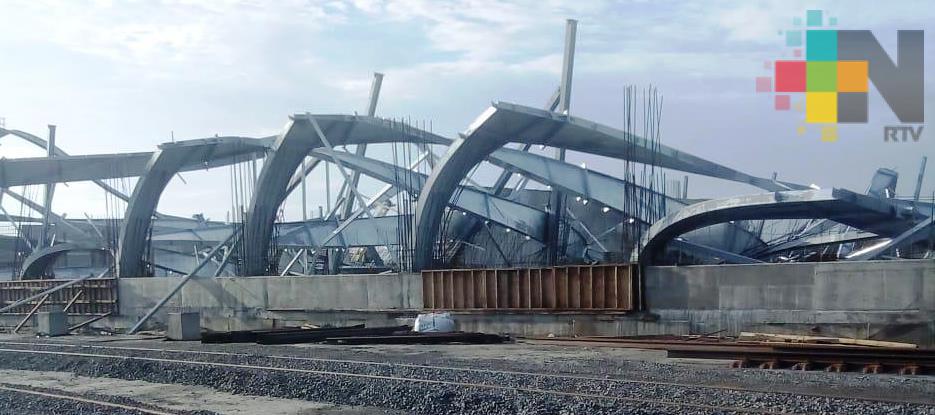 Sin lesionados desplome de estructura en Nuevo Puerto de Veracruz