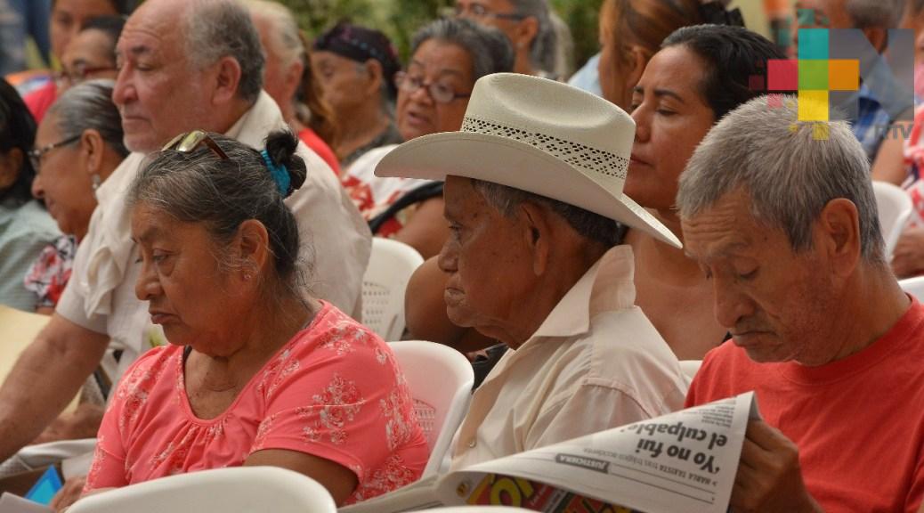 Adultos mayores de asilo de Coatzacoalcos sufren depresión a causa del abandono de sus familiares